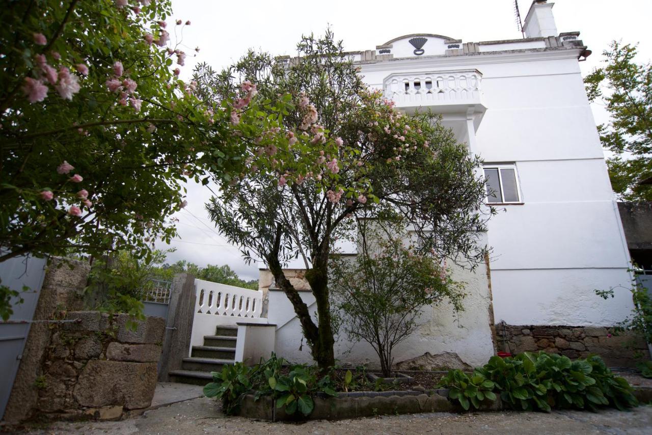 Hospedagem Dona Rosalina Seia Buitenkant foto